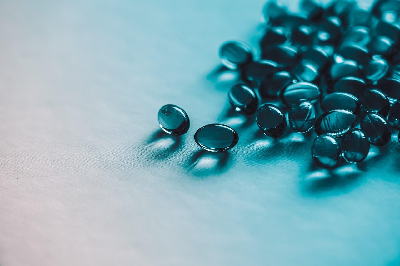 Co grozi za zamówienie tabletek wczesnoporonnych i jak wygląda postępowanie policji