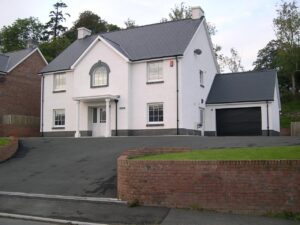 Czy meldunek tymczasowy wygasa automatycznie i co warto wiedzieć o jego wygaśnięciu